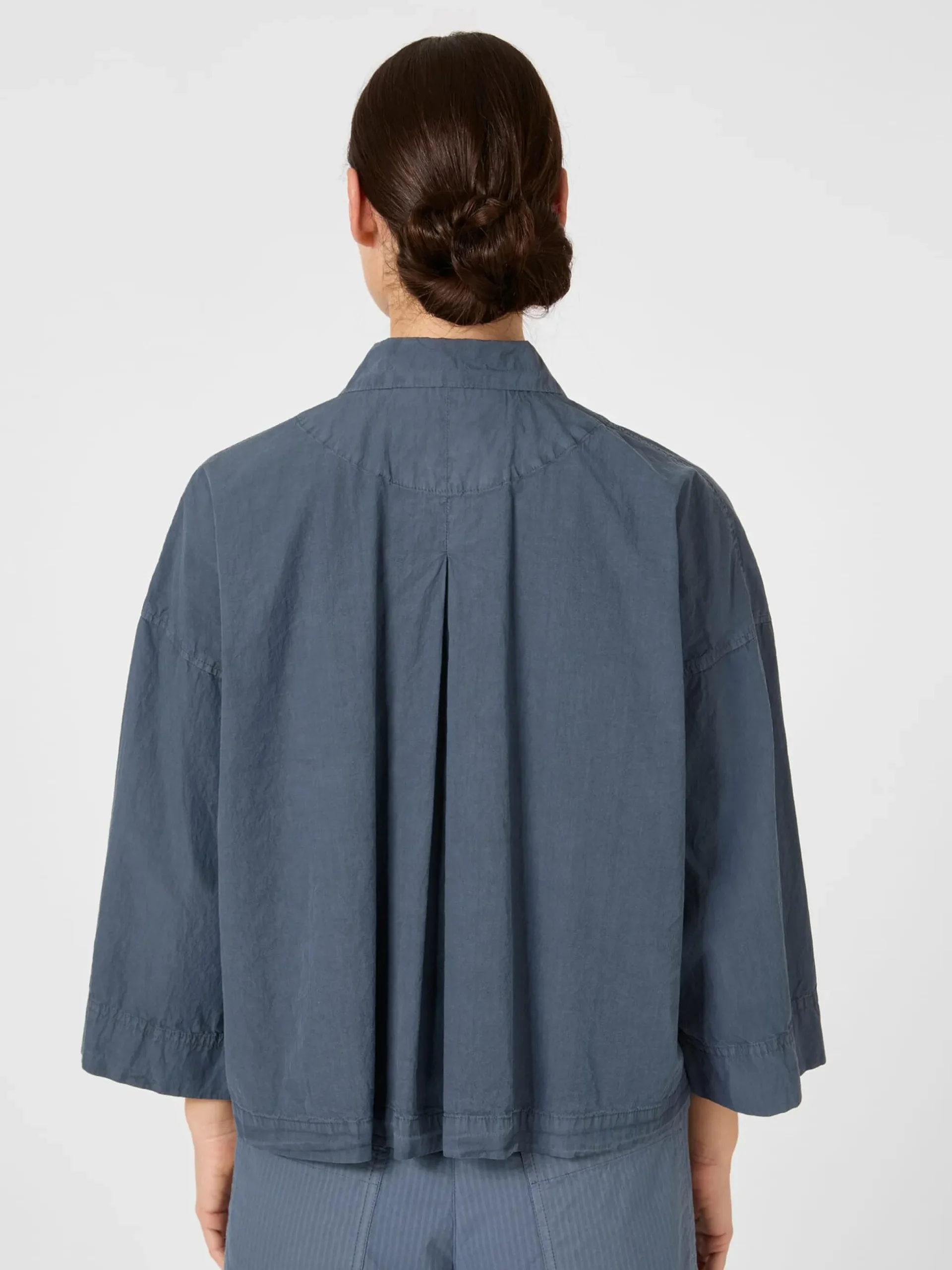 Damenbluse mit Brusttasche