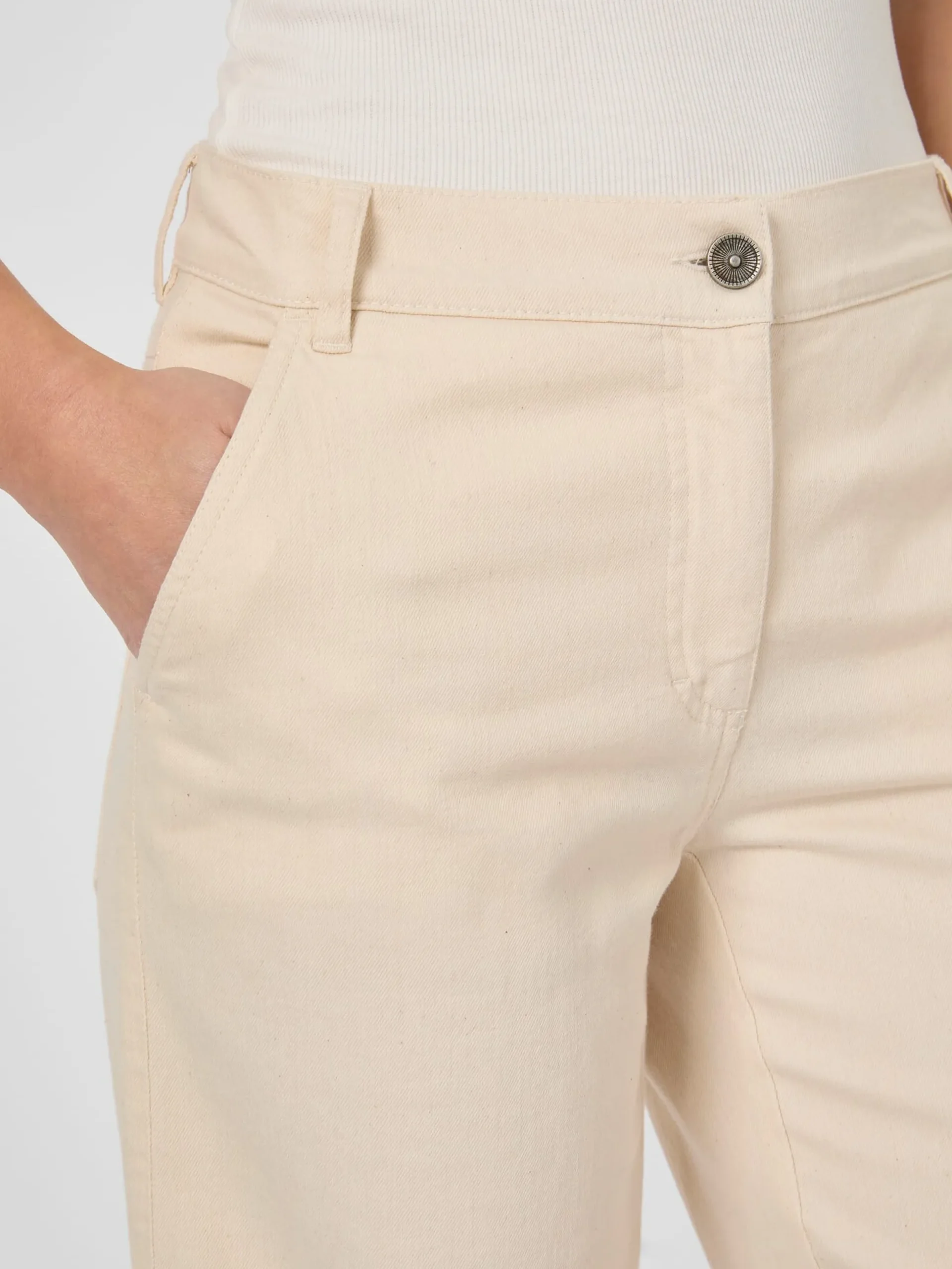 Damenjeans ungefärbt