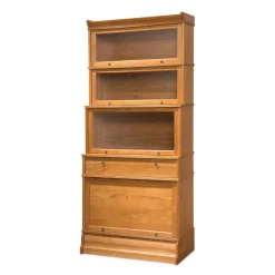 Esszimmerschrank klassisch