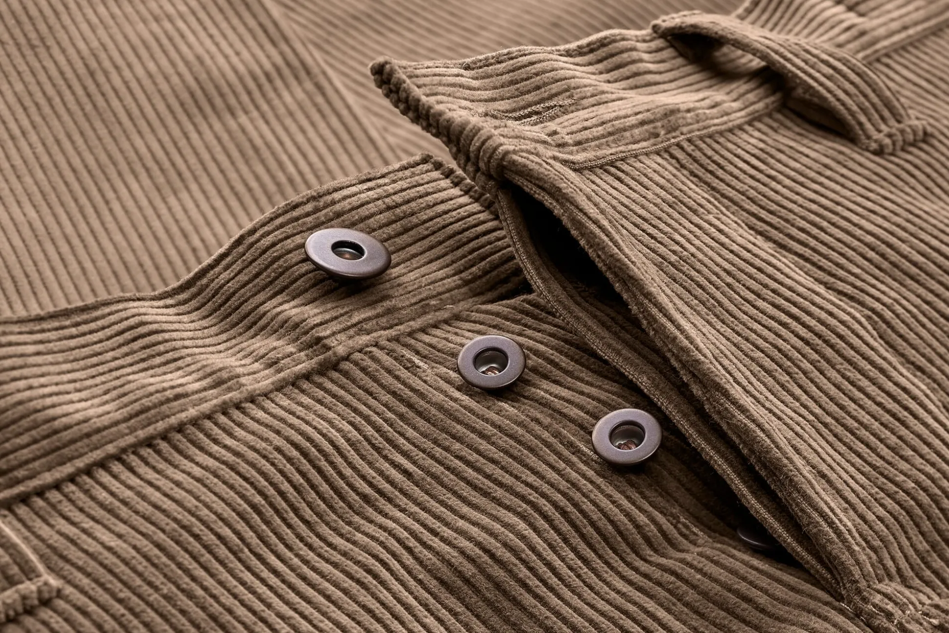 Herren-Cordchino