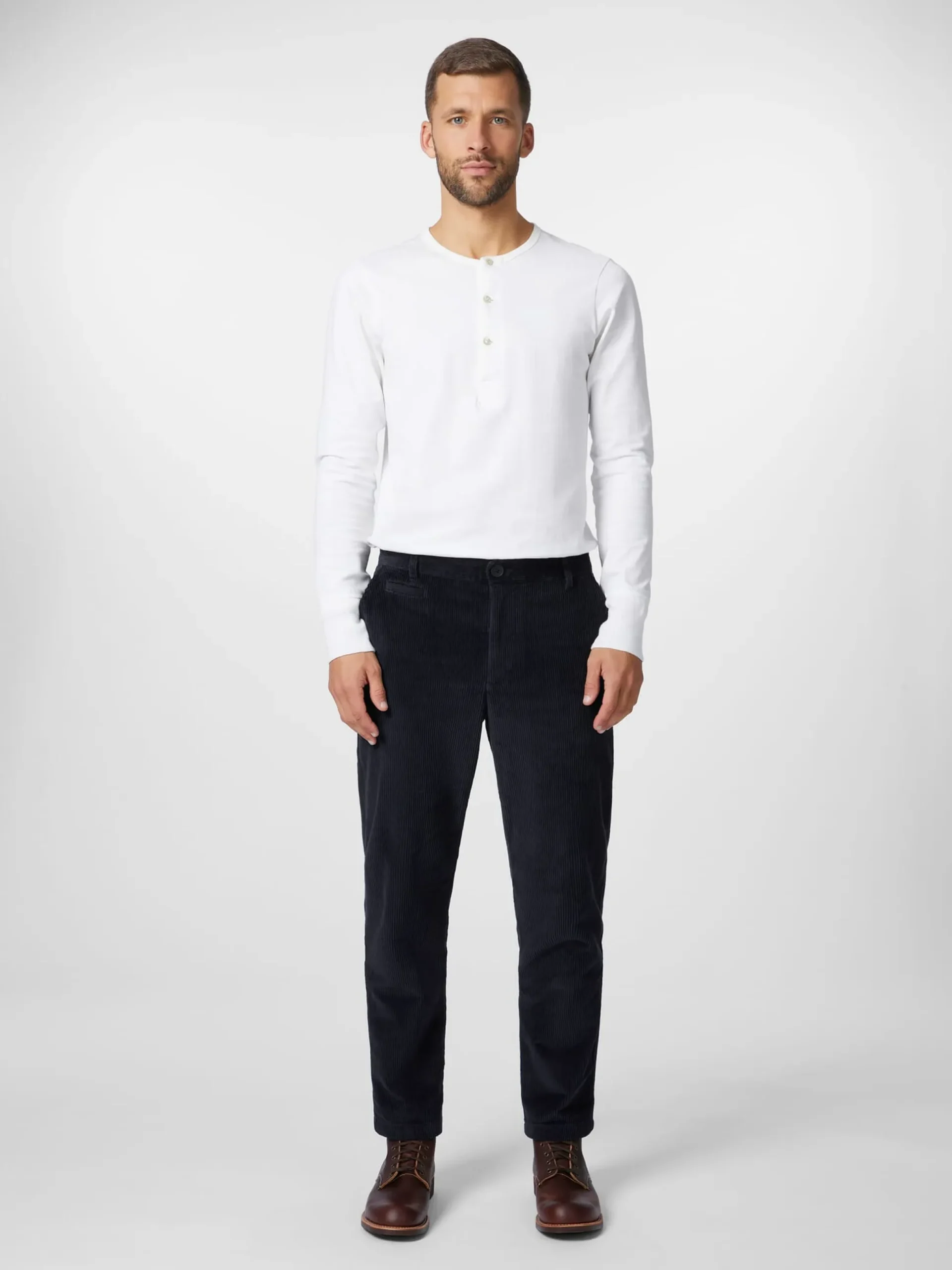 Herren-Cordchino