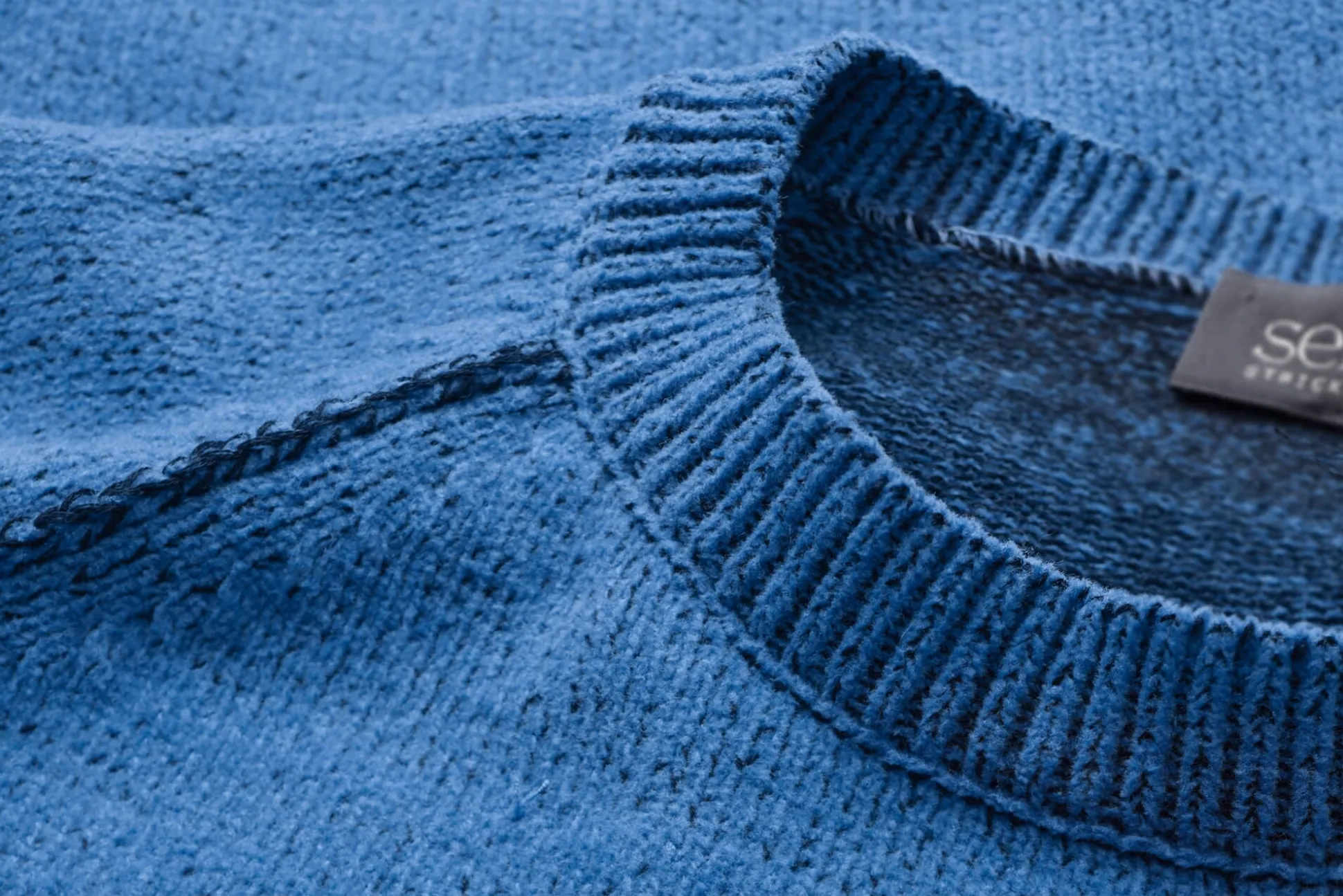 Herrenpullover Raglan