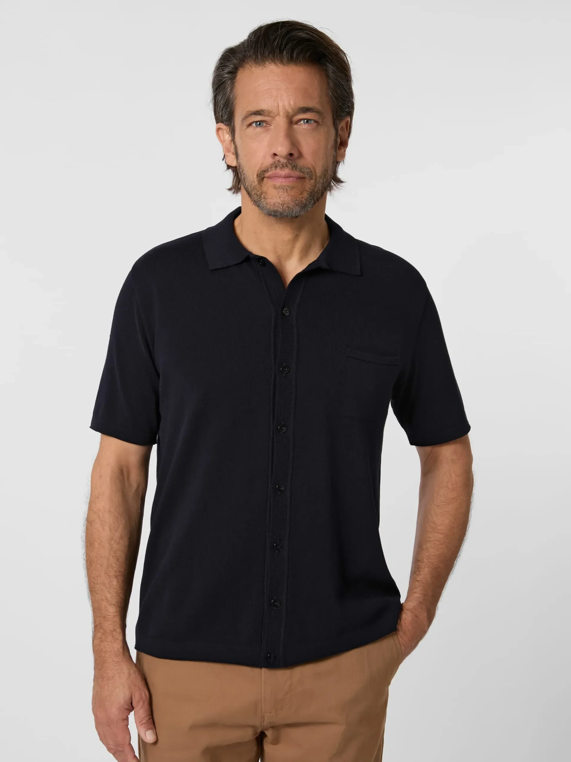 Herren-Strickshirt geknöpft