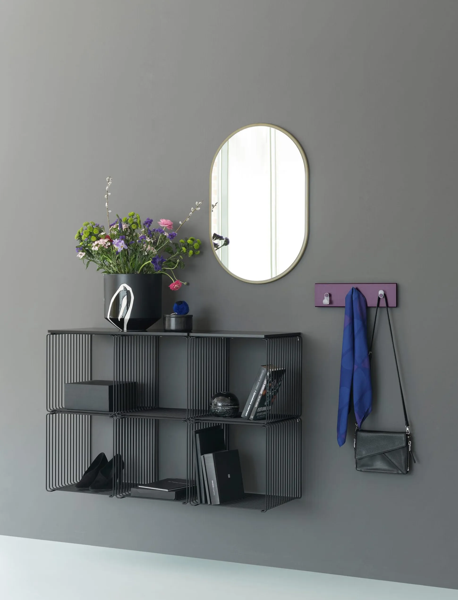 Regal Panton Wire Single