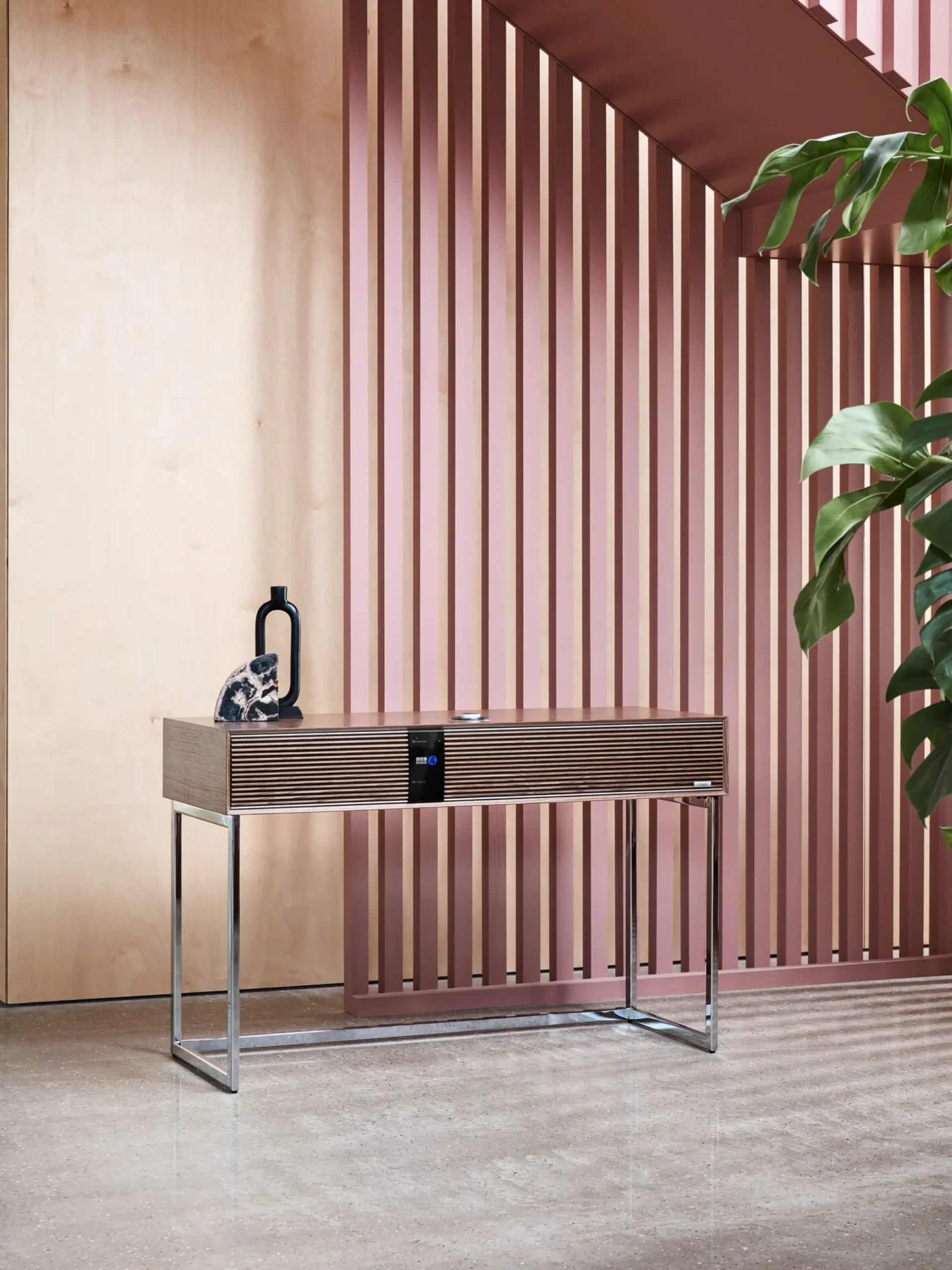 Ruark Audio R810