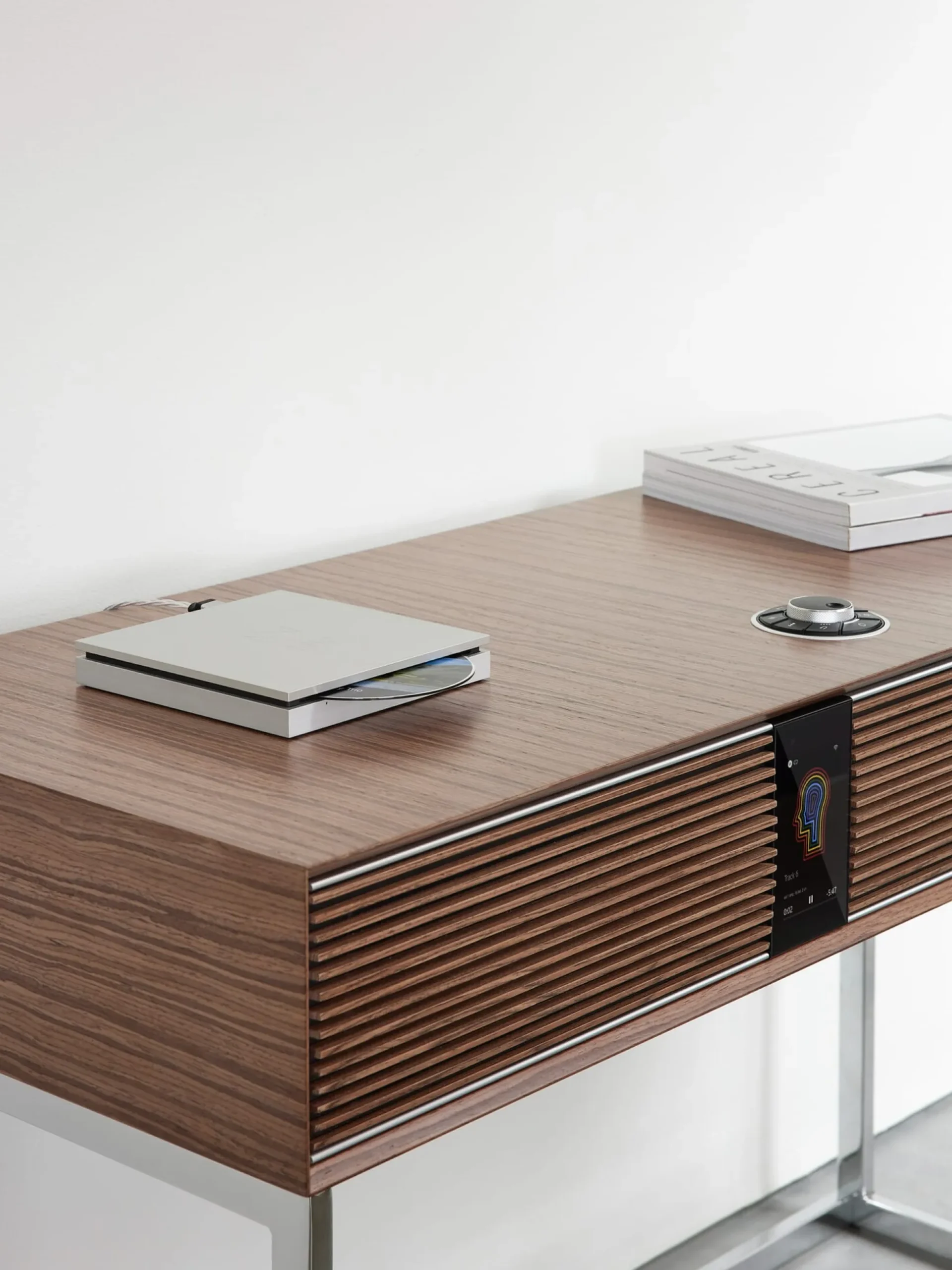 Ruark Audio R810