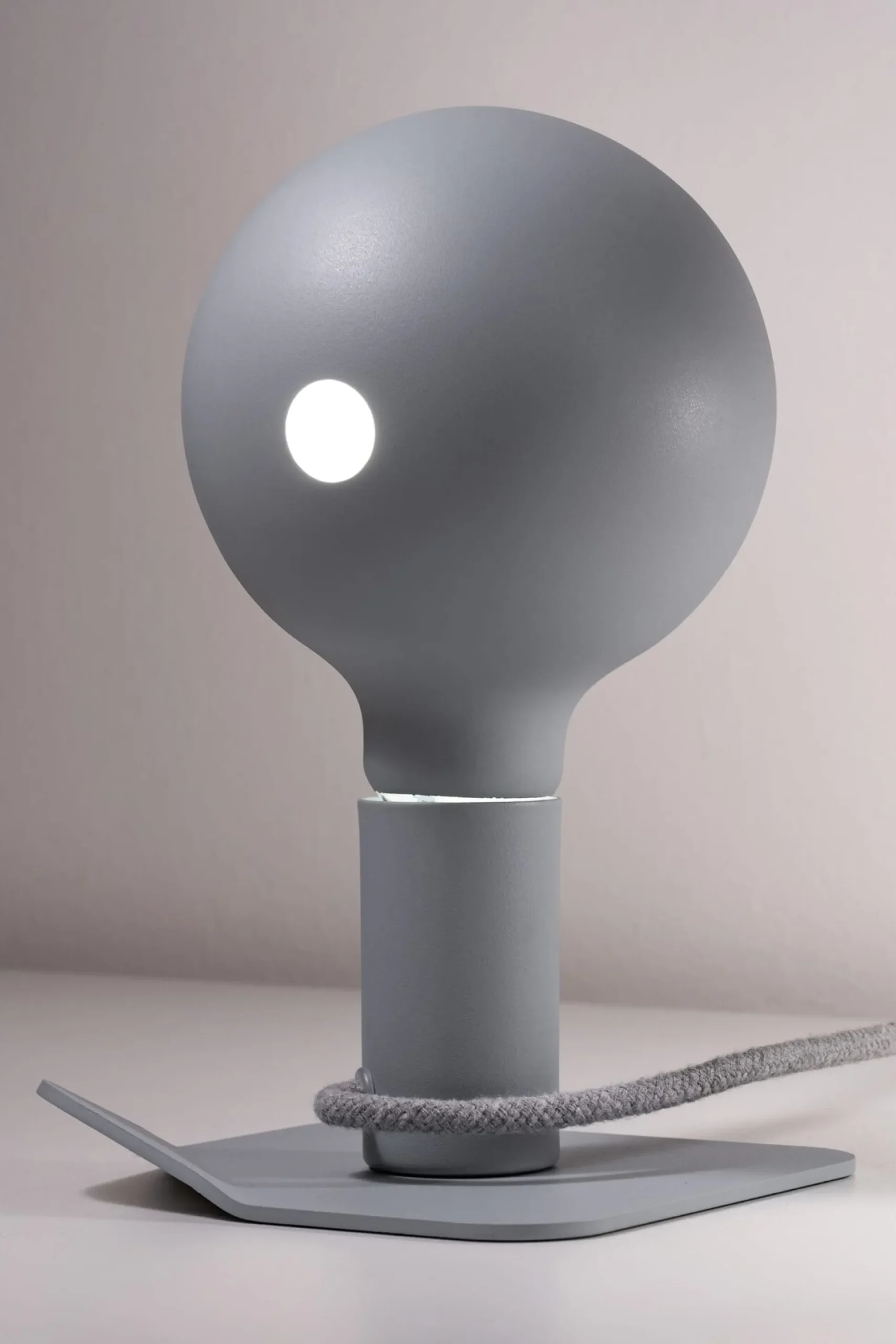 Tischleuchte Base Magnetica