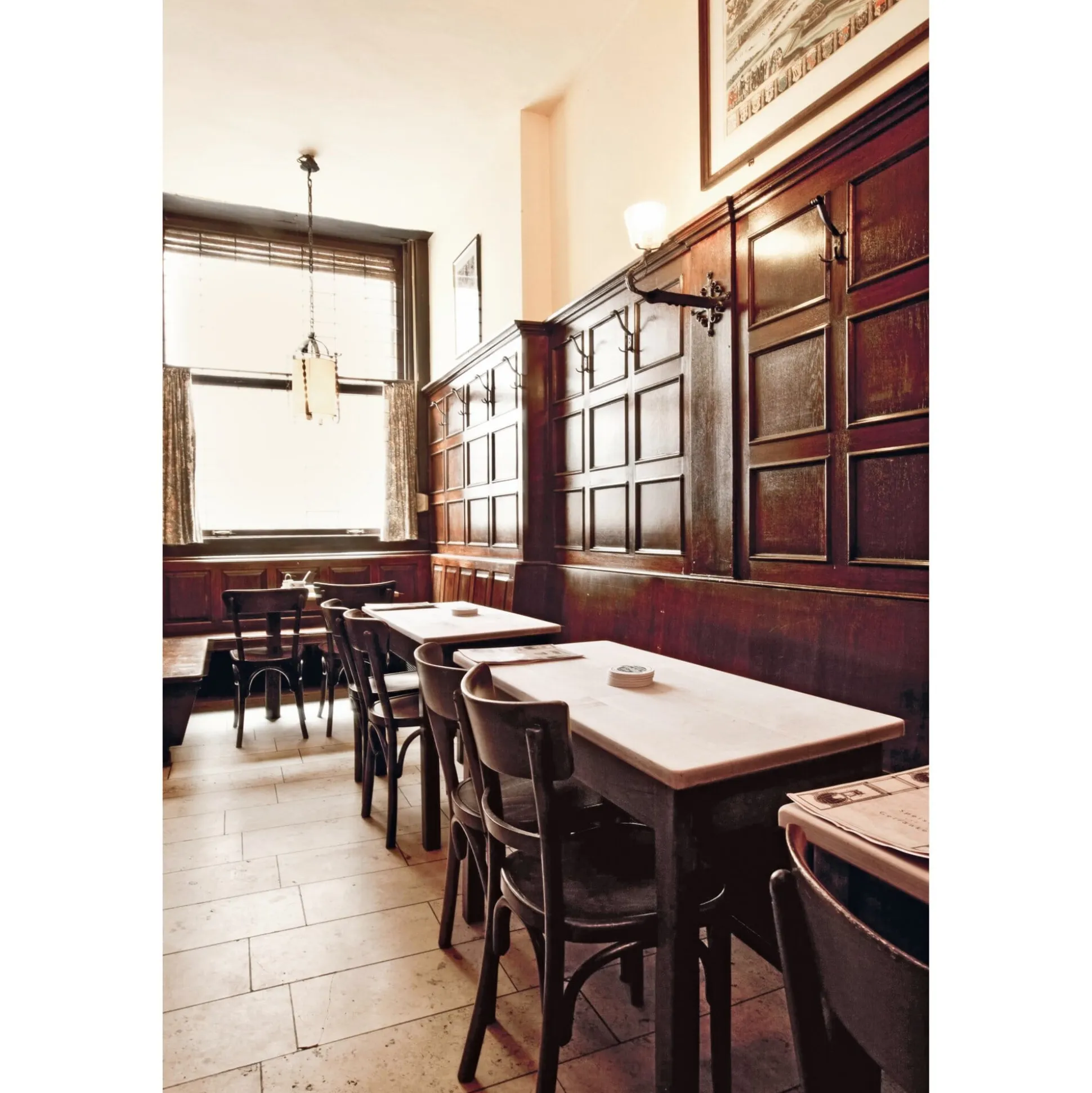 Wirtshaus-Tisch